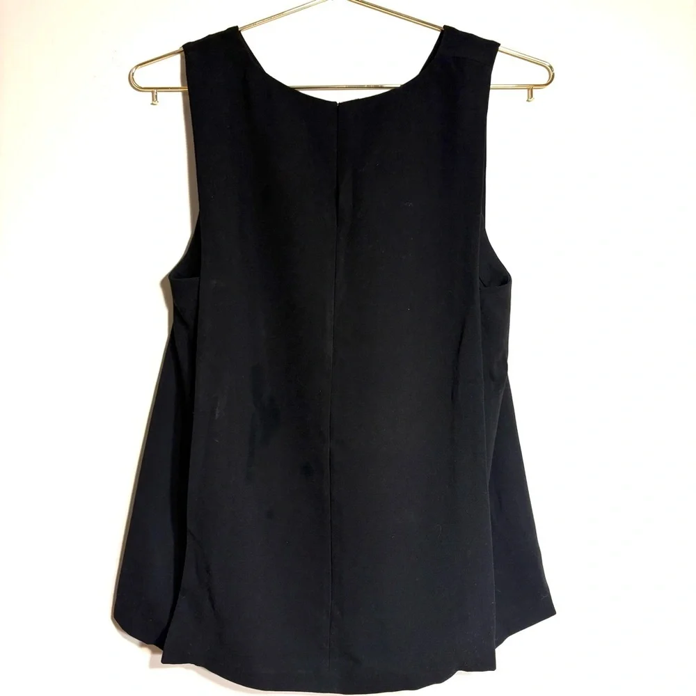 Club Monaco Elegant womens Black Sleeveless Blouse, Sz XS but fits bigger - Picture 3 of 7